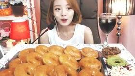 岑岑直播炸裂吃瓜,吃瓜群众热议不断