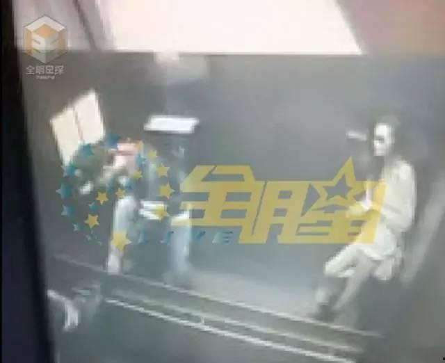 进电梯吃瓜,揭秘现代都市人的社交新现象